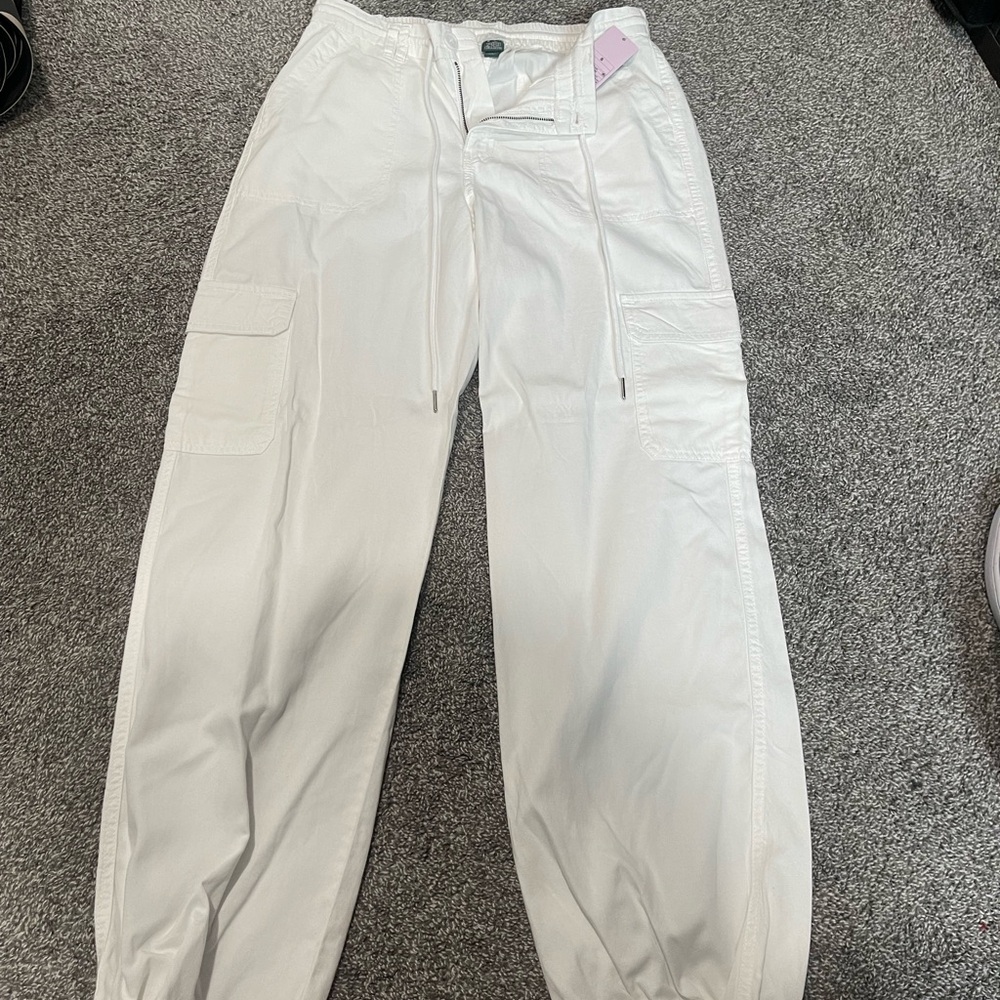 Target women’s white jogger pants